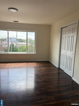 $2,650 | 619 Schuyler Avenue, Unit 304, North Arlington, NJ 07031