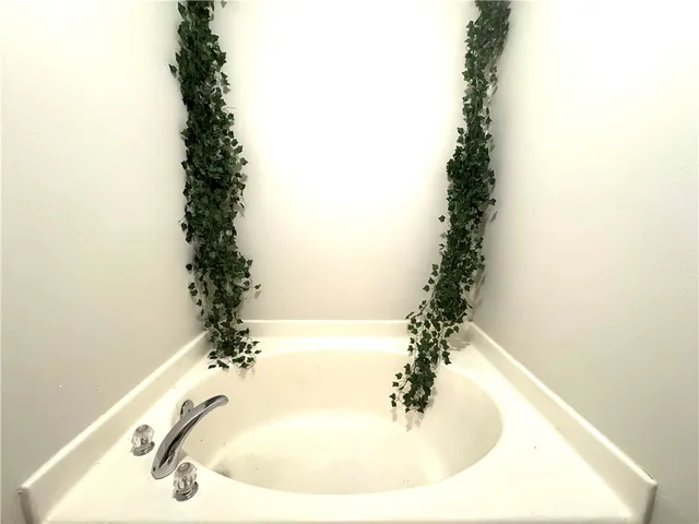 $238,900 | 136 Strawberry Place, Anderson, SC 29624