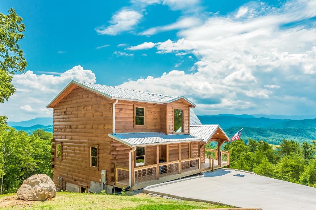893 Autumn Ridge Way Sevierville, TN 37876 - Photo 1 of 26 Gallery Image 1