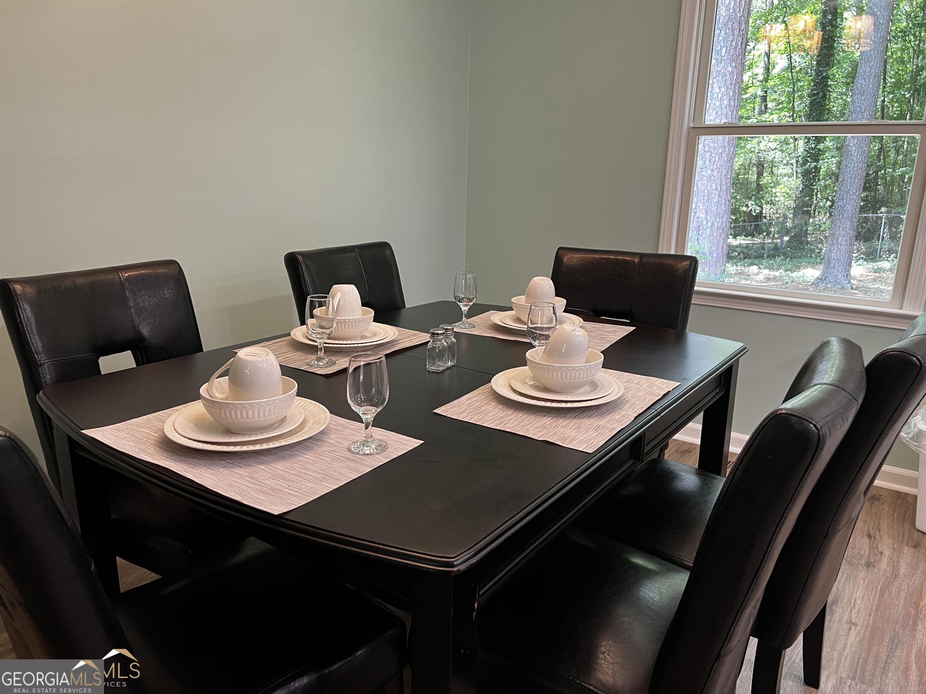 208 Swanson Ridge Peachtree City, GA 30269 - Photo 17 of 40 a living room with furniture and a window