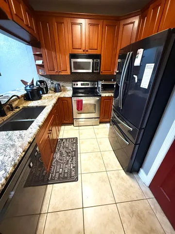 $825 | 1508 Crescent Hills Drive, Tallahassee, FL 32303