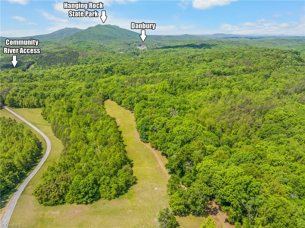 1392 Mission Road Danbury, NC 27016 - Photo 14 of 29