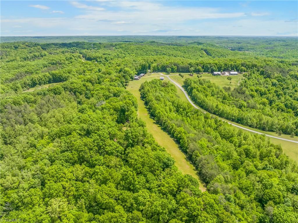 1392 Mission Road Danbury, NC 27016 - Photo 22 of 29