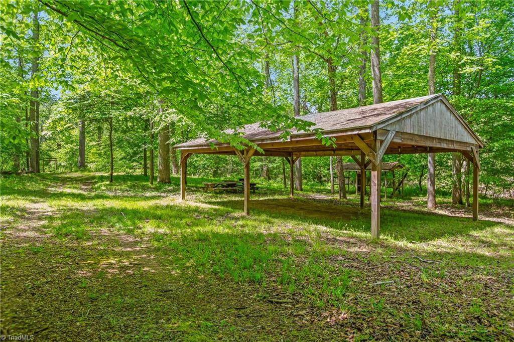 1392 Mission Road Danbury, NC 27016 - Photo 10 of 29 Community Shelter