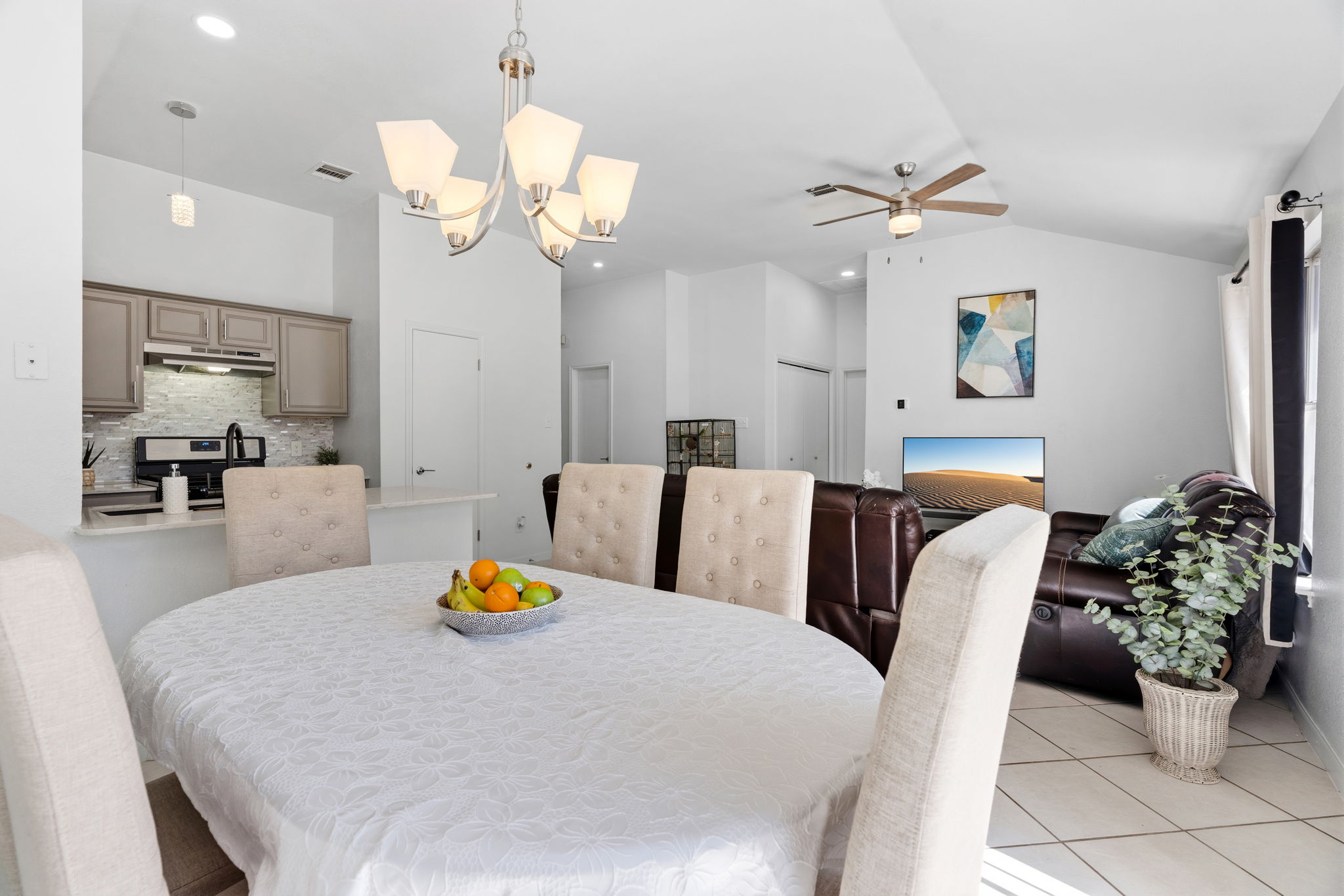 2403 Lendall Lane Austin, TX 78744 - Photo 12 of 23