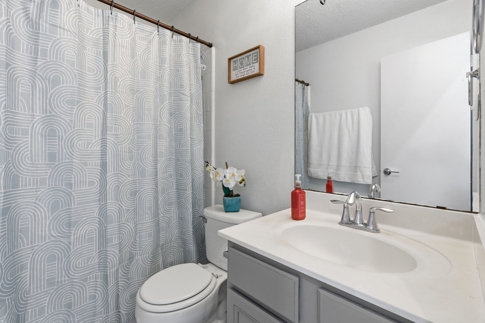 2403 Lendall Lane Austin, TX 78744 - Photo 19 of 23