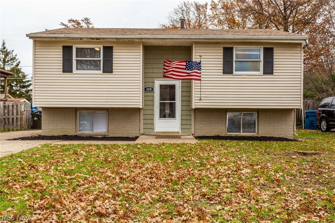 309 Mornington Road Vermilion, OH 44089 - Photo 1 of 30
