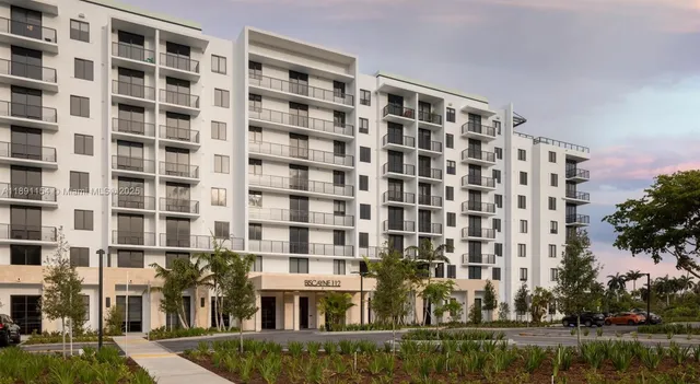 $2,603 | 11200 Biscayne Boulevard, Unit A1 6, Miami, FL 33181