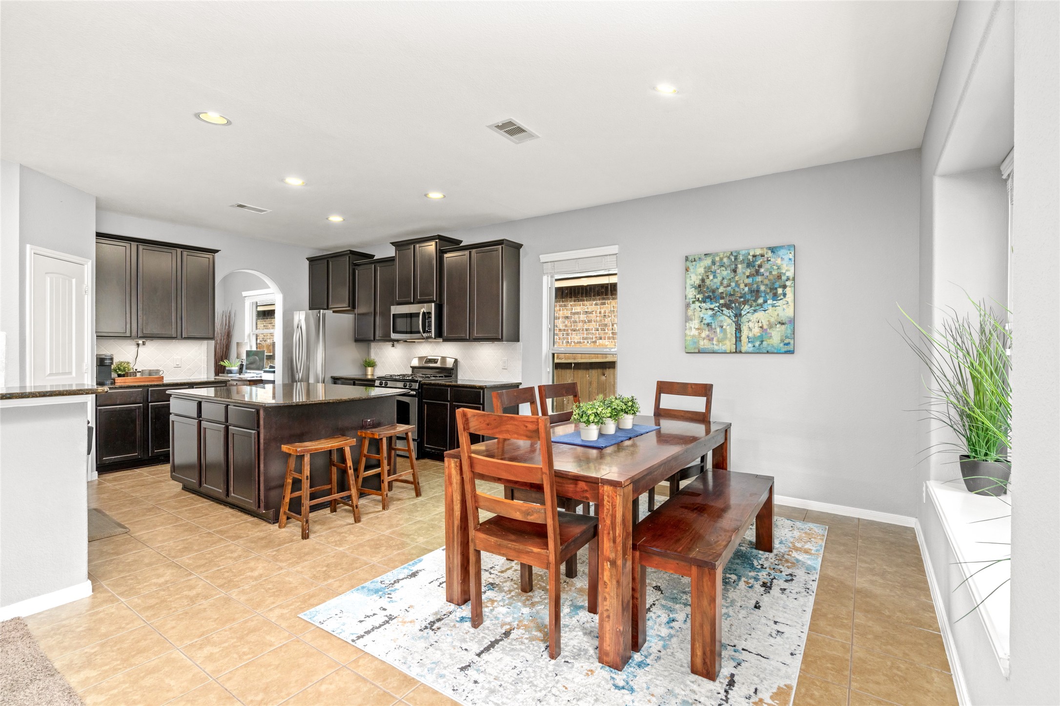 1071 Cedar Lake Court Conroe, TX 77384 - Photo 6 of 43