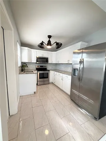 $3,300 | 3448 19th Street North, St. Petersburg, FL 33713