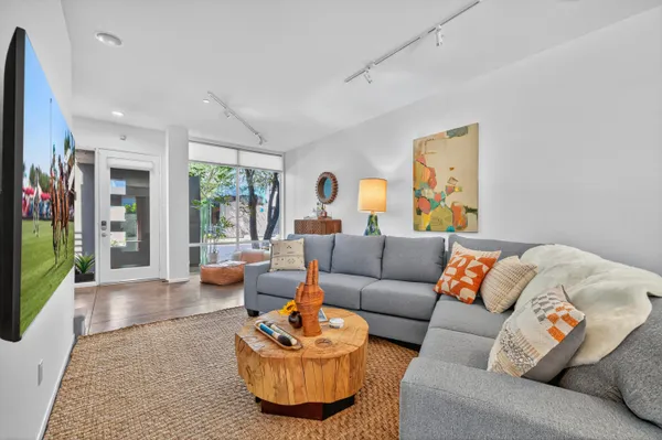 $3,850 | 3552 Melody Lane, Palm Springs, CA 92262