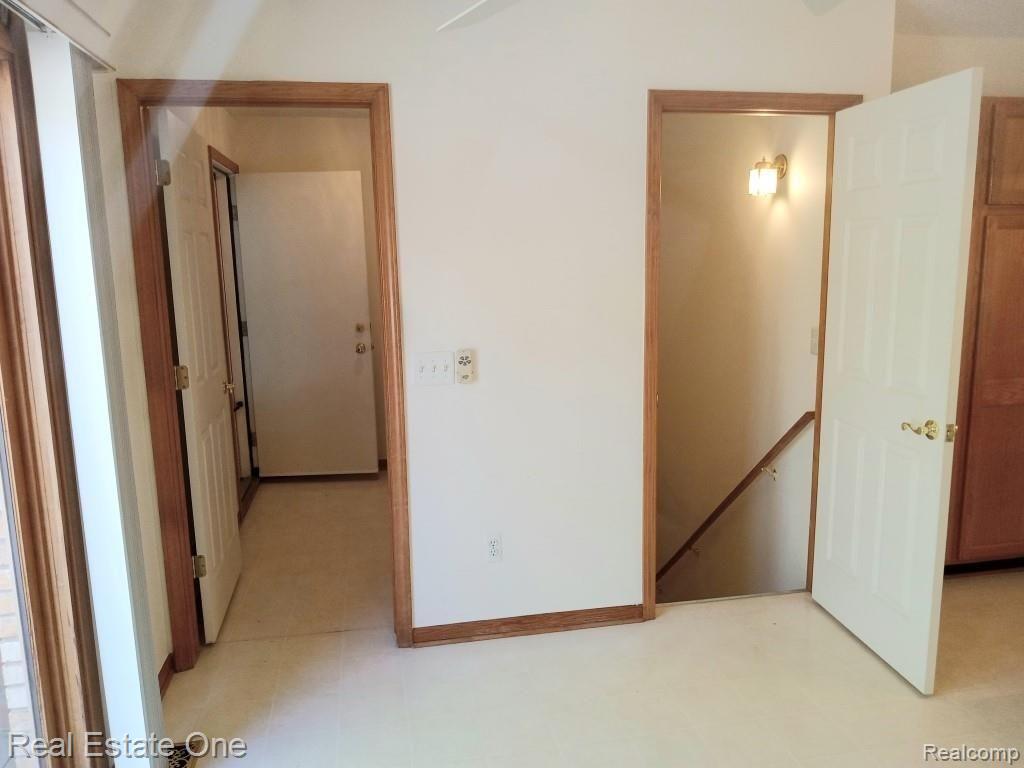 21951 Lancrest Court, Unit 294 Farmington Hills, MI 48335 - Photo 17 of 43