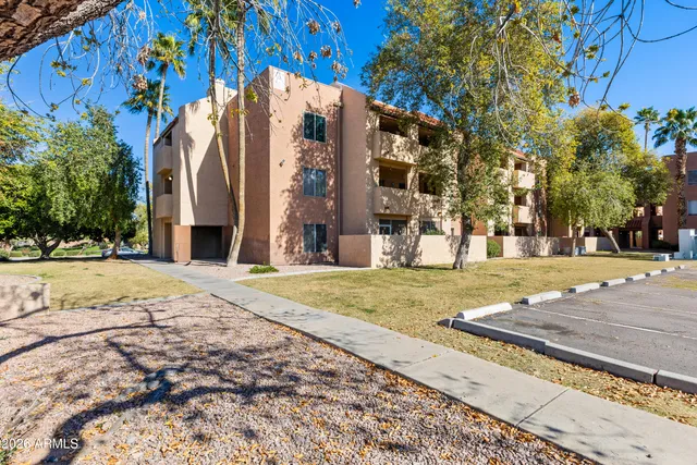 $225,000 | 540 North May, Unit 2145, Mesa, AZ 85201