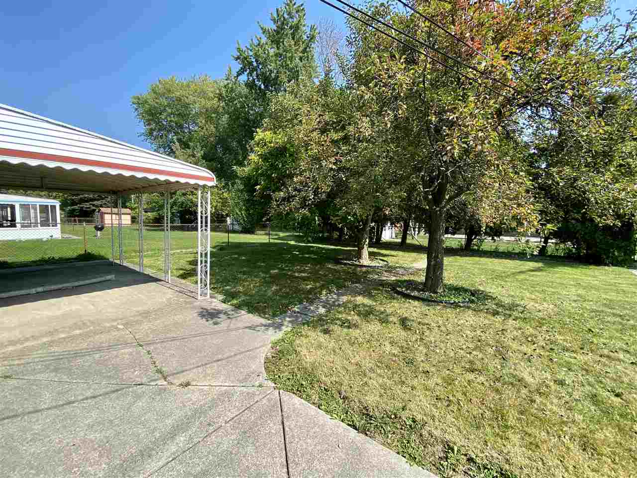 32130 Kelly Road Roseville, MI 48066 - Photo 29 of 30 50024738-28.JPG