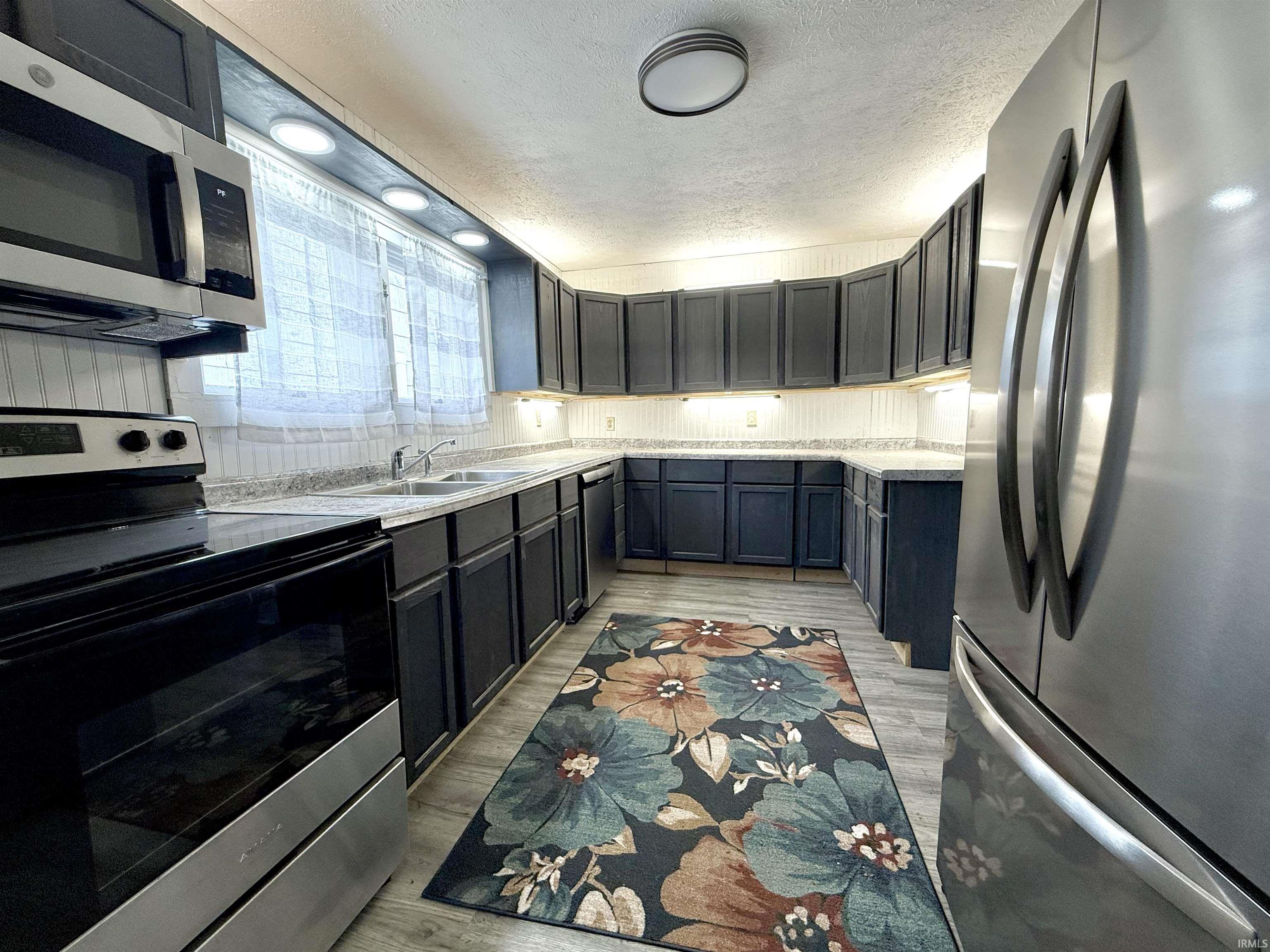 233 East Commerce Street Dunkirk, IN 47336 - Photo 11 of 24