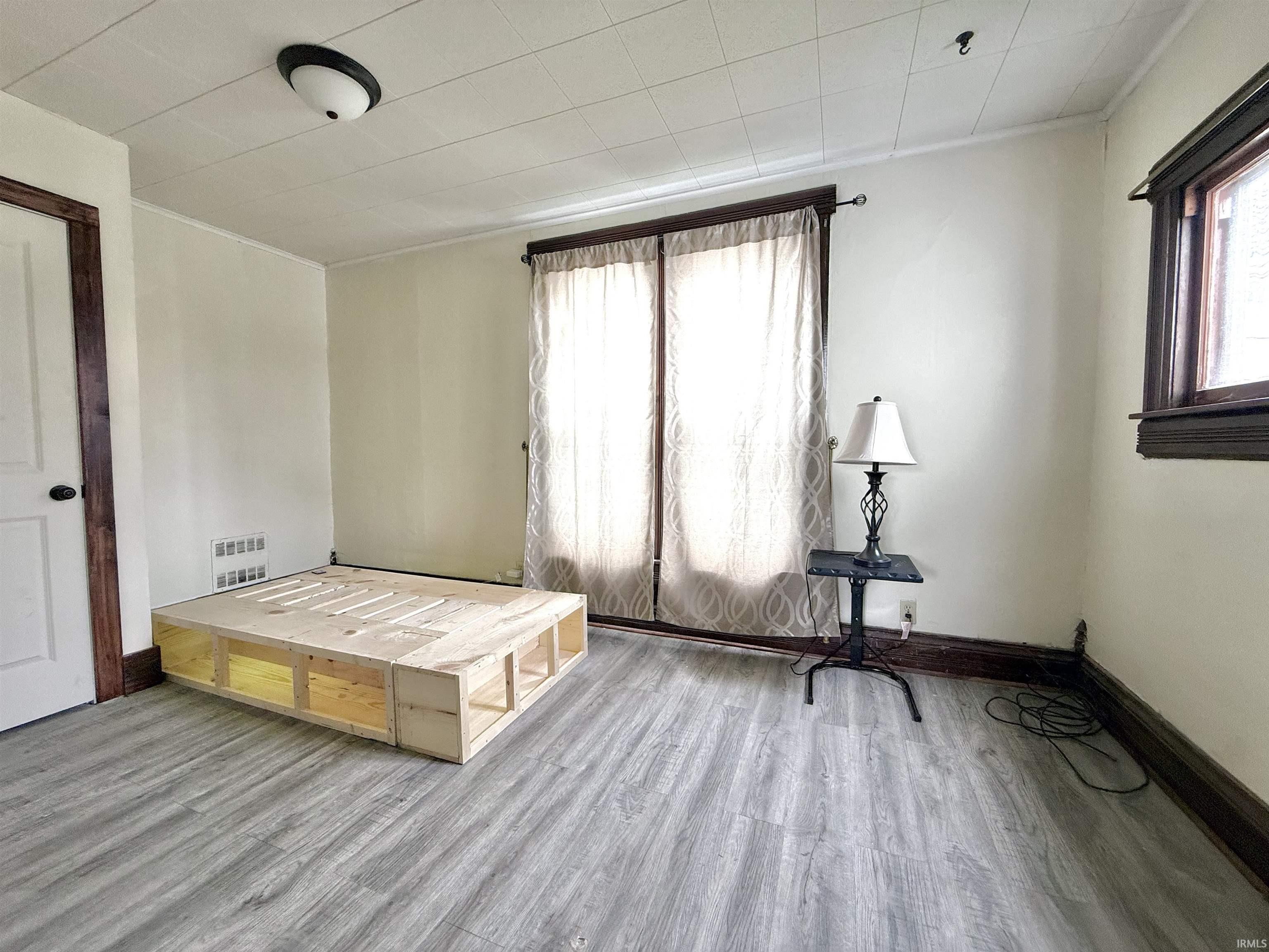 233 East Commerce Street Dunkirk, IN 47336 - Photo 16 of 24