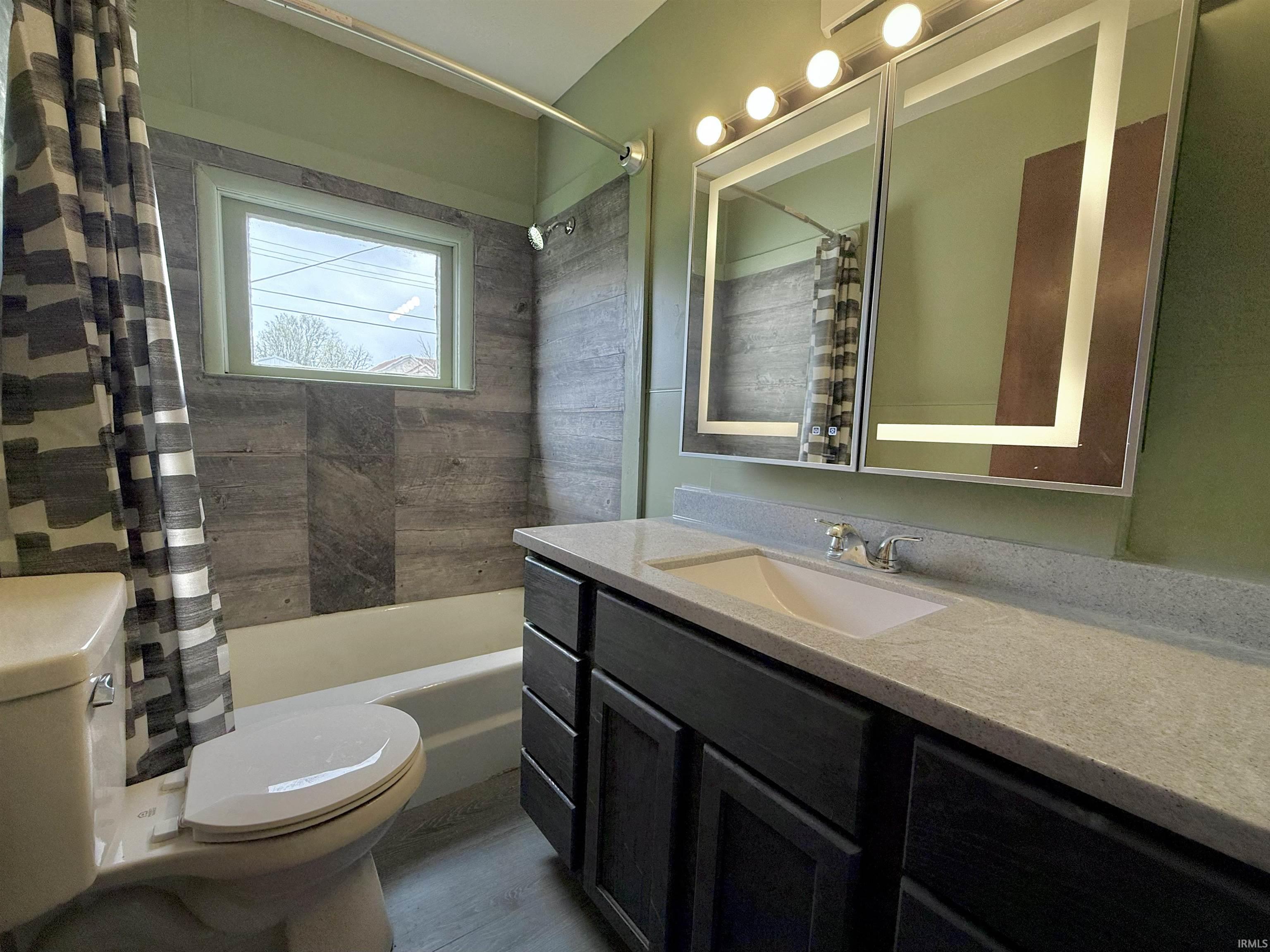 233 East Commerce Street Dunkirk, IN 47336 - Photo 20 of 24