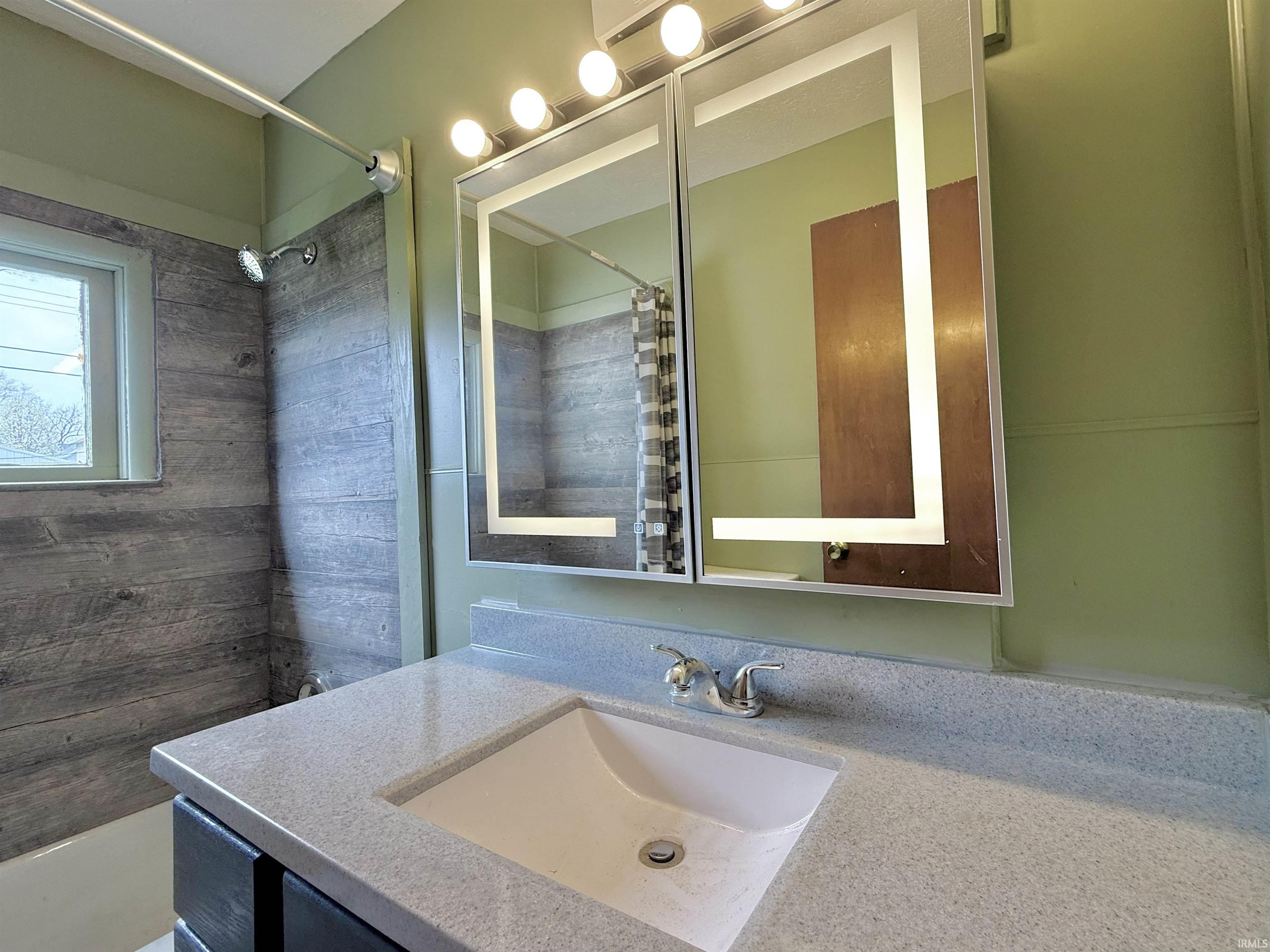 233 East Commerce Street Dunkirk, IN 47336 - Photo 21 of 24