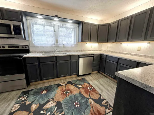 $109,900 | 233 East Commerce Street, Dunkirk, IN 47336