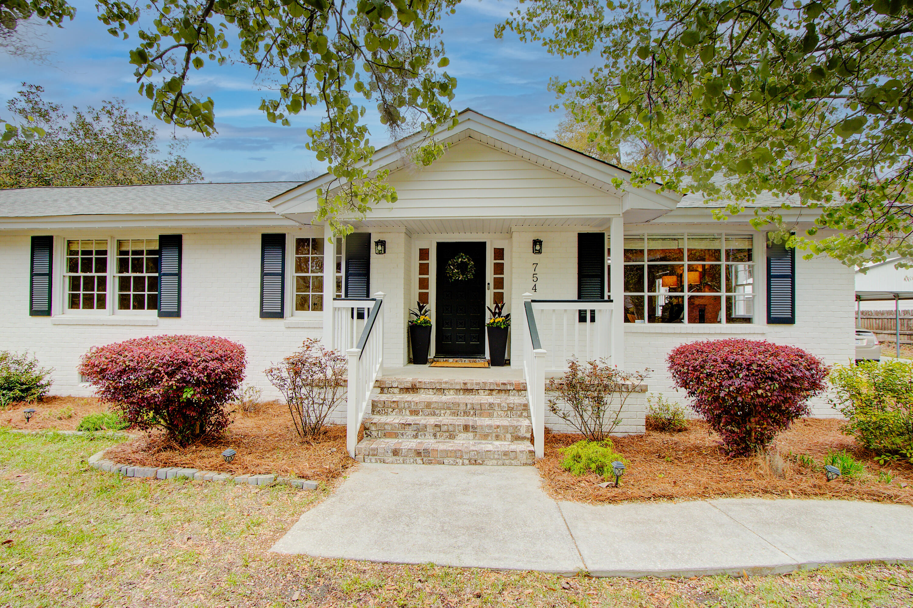 754 Joe Rivers Road Charleston, SC 29412 - Photo 2 of 25 Nick Ringwall - 2