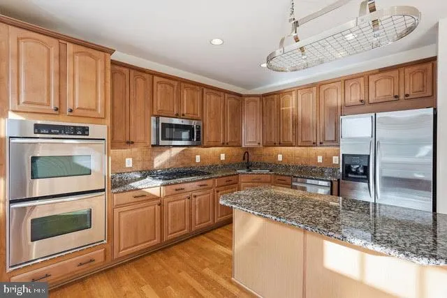 $5,250 | 7976 Vigne Court, Vienna, VA 22182