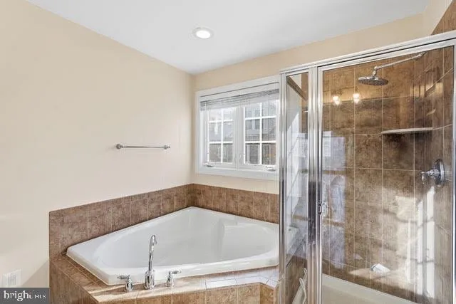 $5,250 | 7976 Vigne Court, Vienna, VA 22182