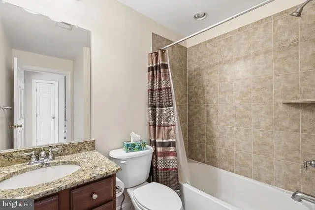 $5,250 | 7976 Vigne Court, Vienna, VA 22182