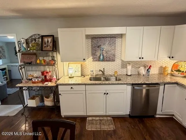 $249,900 | 561 Lowe Circle, Richland, MS 39218