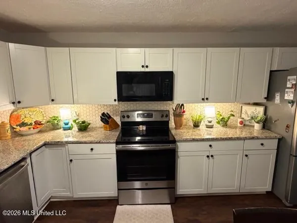 $249,900 | 561 Lowe Circle, Richland, MS 39218