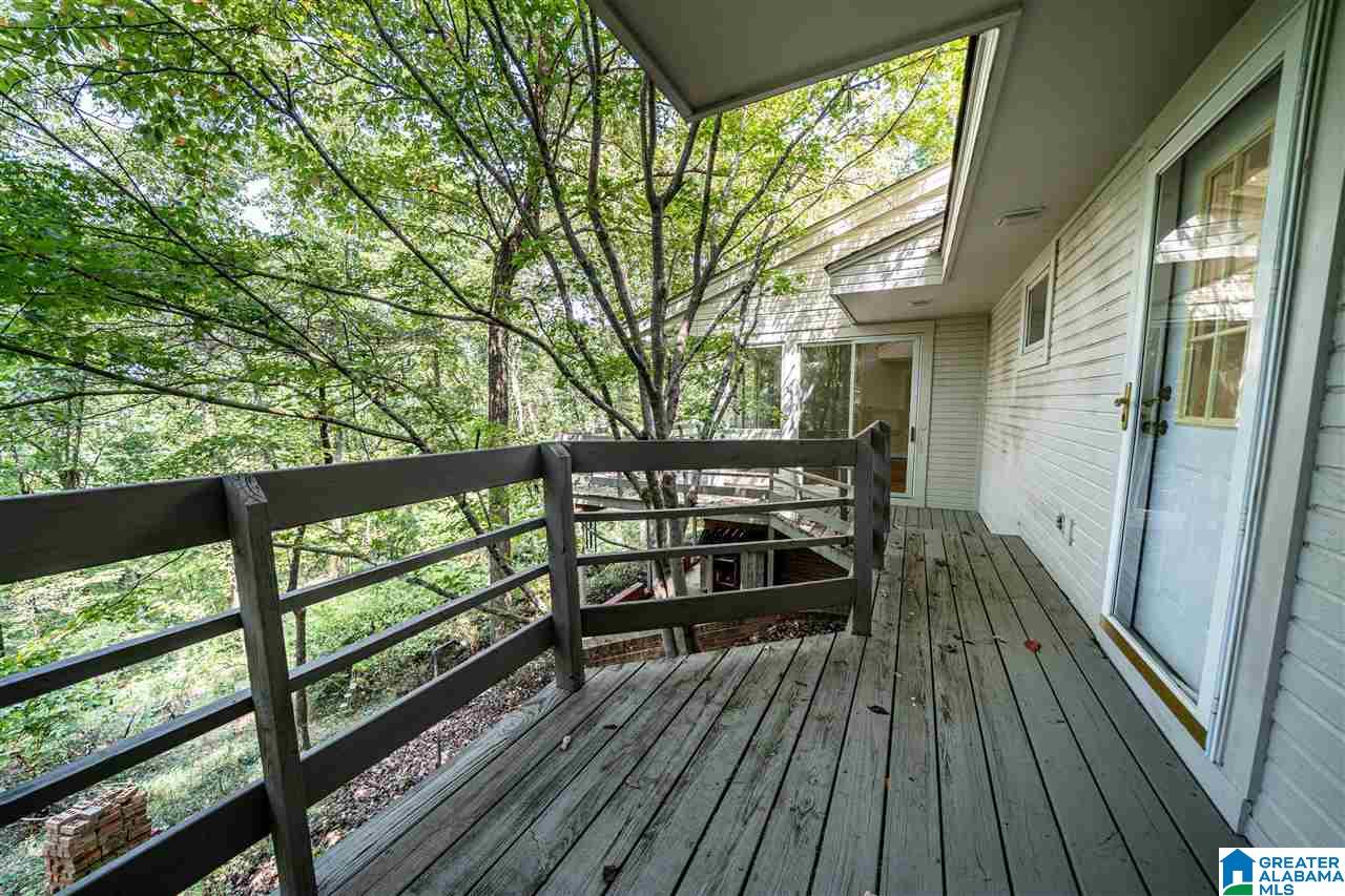 1086 Crest Road Leeds, AL 35094 - Photo 37 of 40