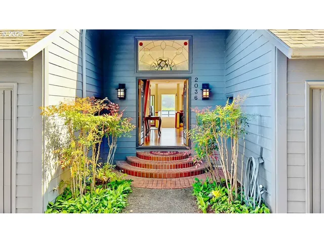 $1,091,000 | 2036 Northeast Lagoon Lane, Lincoln City, OR 97367