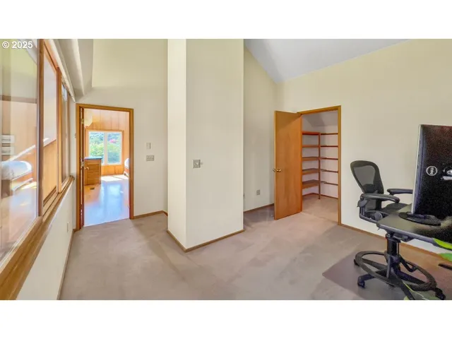 $1,091,000 | 2036 Northeast Lagoon Lane, Lincoln City, OR 97367