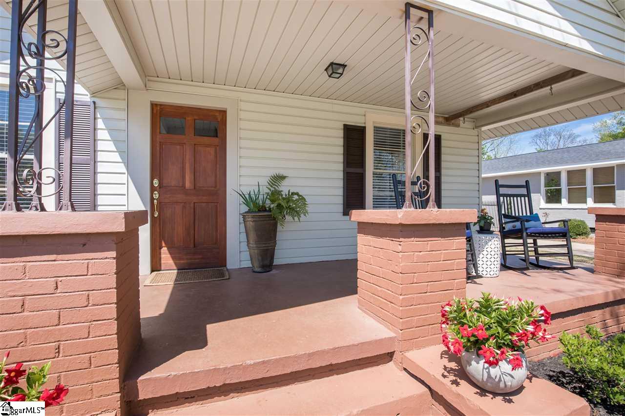 117 Ridgeway Drive Greenville, SC 29607 - Photo 2 of 22