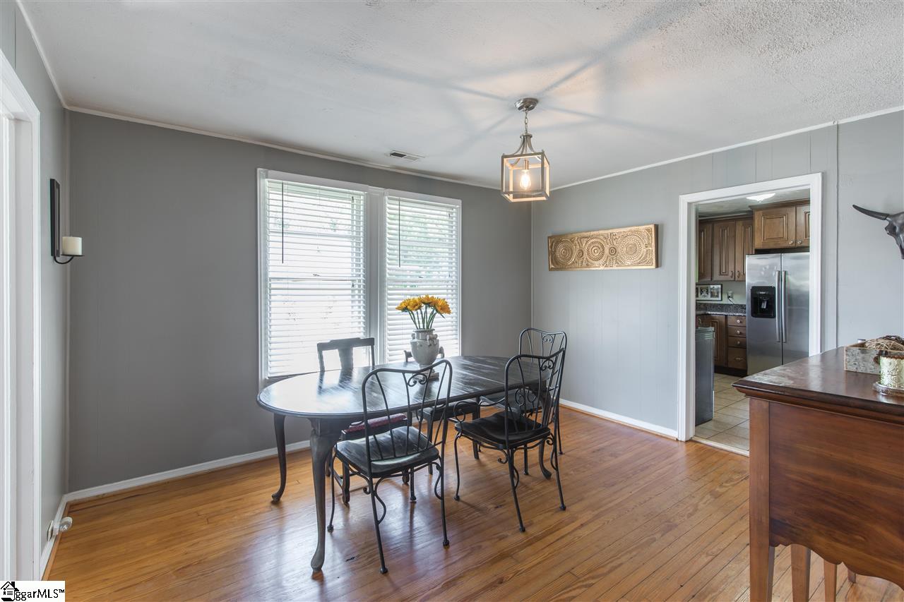 117 Ridgeway Drive Greenville, SC 29607 - Photo 7 of 22