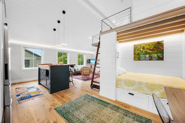 $2,300 | 65 Landing Road, Unit STUDIO, Higganum, CT 06441