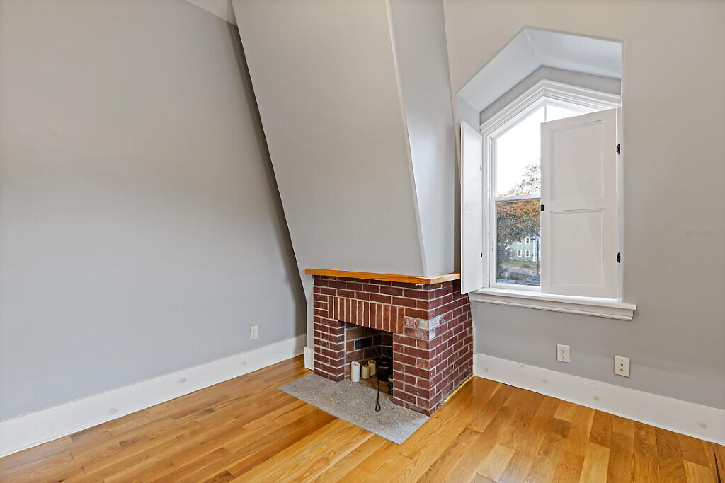 15 Middle Street, Unit 3 Hallowell, ME 04347 - Photo 24 of 57