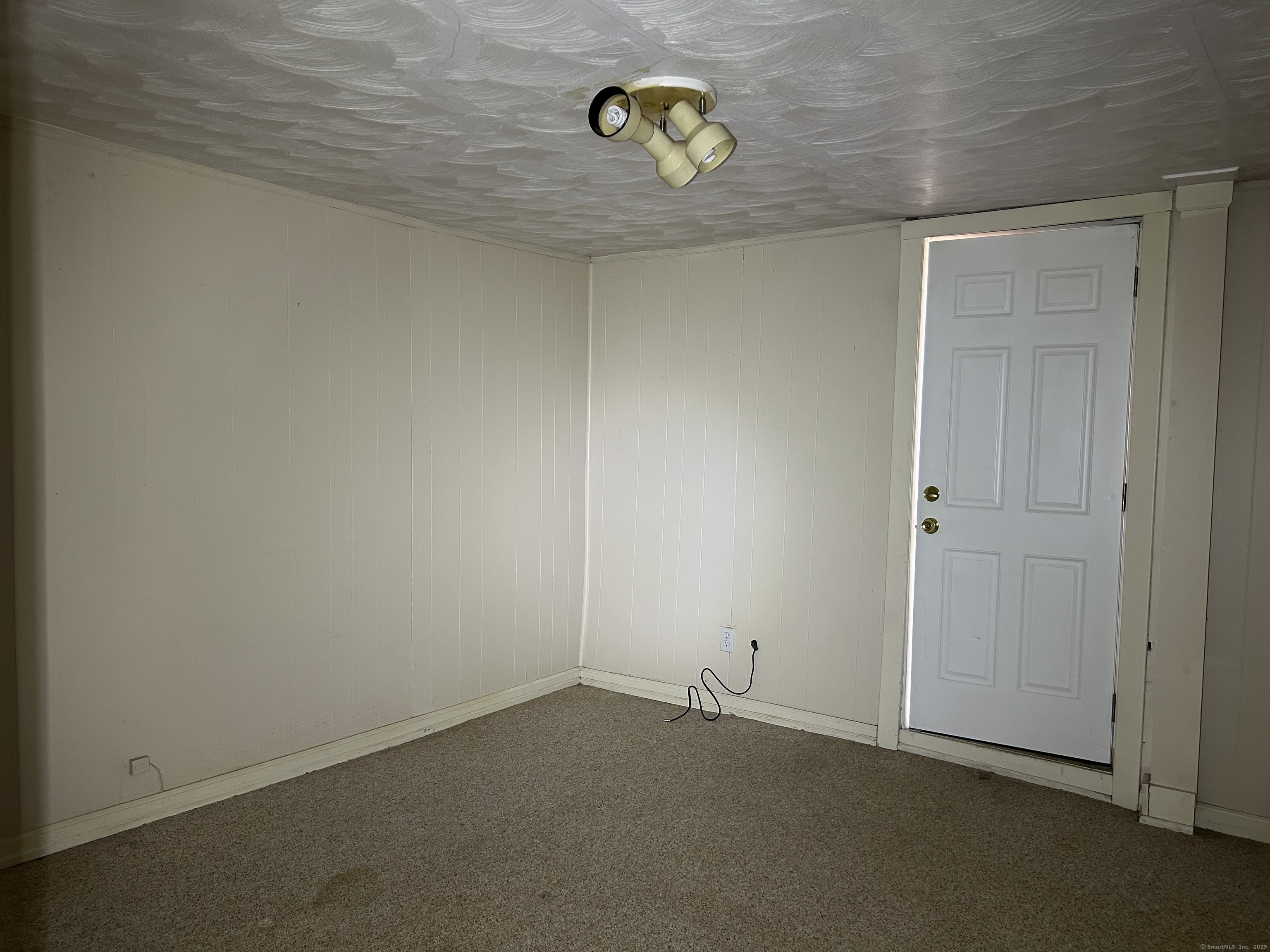 47 Gilbert Street, Unit 1 Derby, CT 06418 - Photo 17 of 21 a view of room