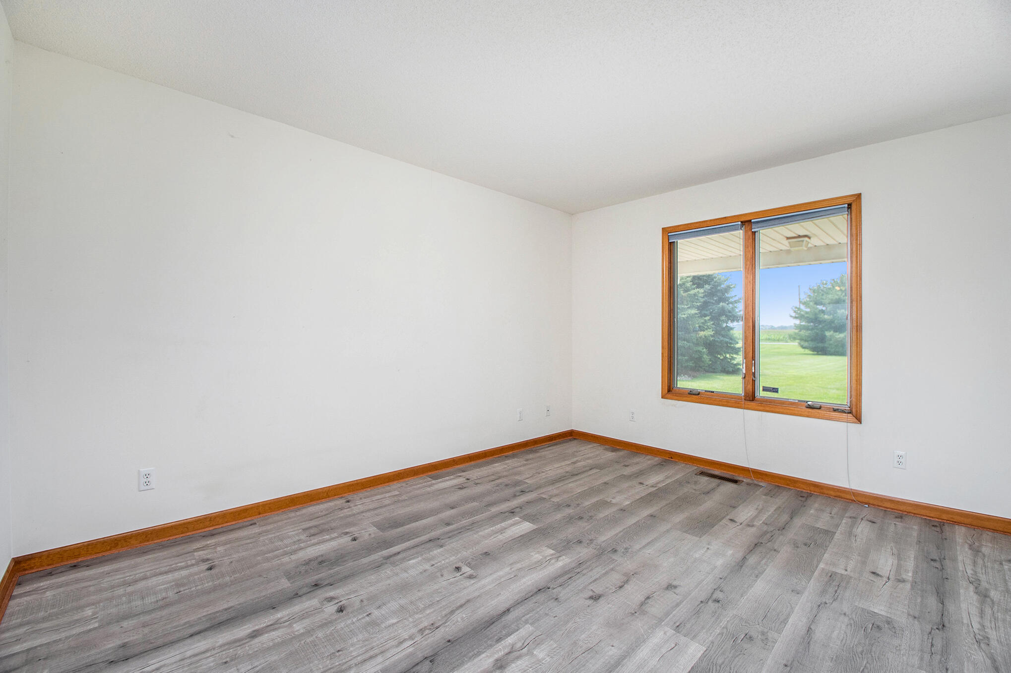2165 Portage Road Niles, MI 49120 - Photo 6 of 35 IMG_2717