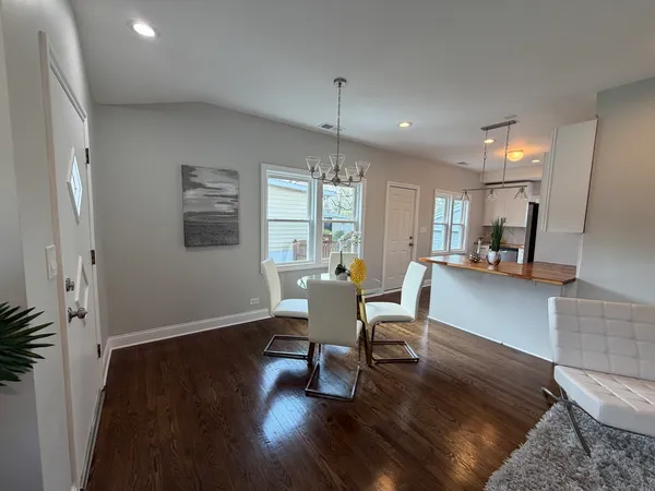 $2,900 | 544 Glendale Avenue, Glen Ellyn, IL 60137
