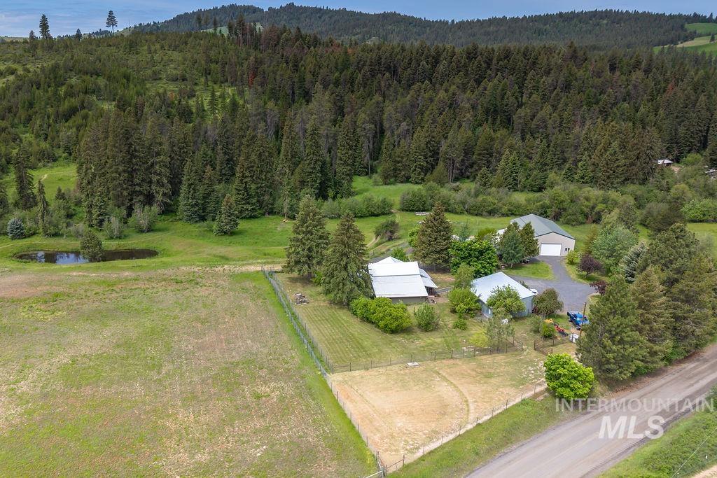 1035 Davis Road Viola, ID 83872 - Photo 21 of 31