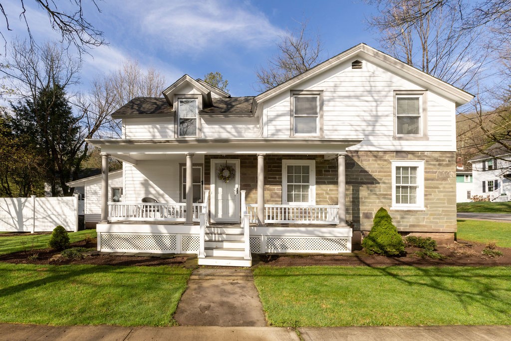 42 Clinton Street Delhi, NY 13753 - Photo 2 of 48