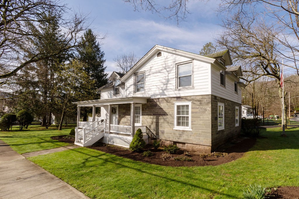 42 Clinton Street Delhi, NY 13753 - Photo 7 of 48