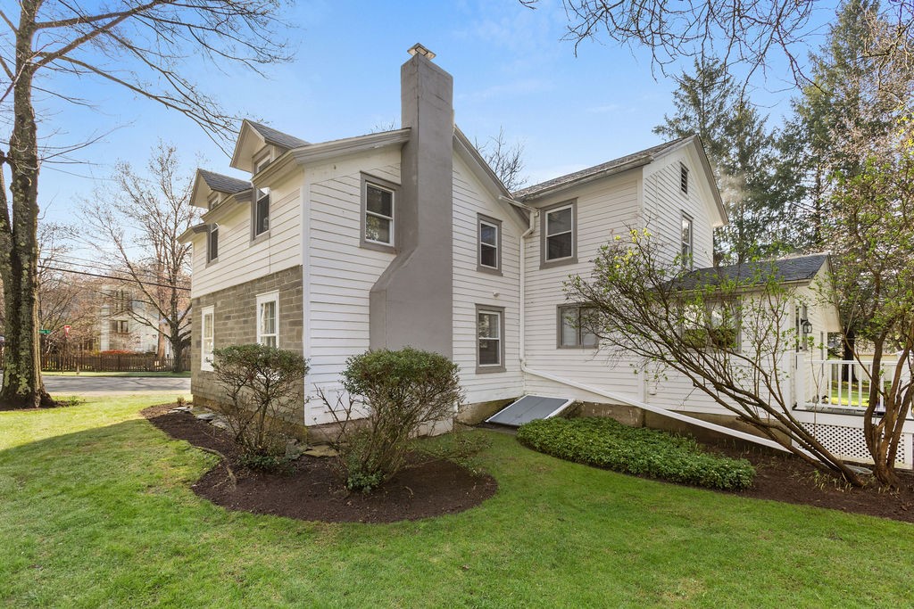 42 Clinton Street Delhi, NY 13753 - Photo 8 of 48