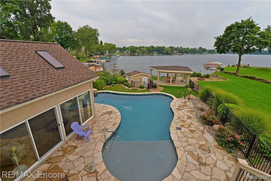3523 Mann Road Clarkston, MI 48346 - Photo 33 of 86 3523 Mann Rd Waterford (77).jpg