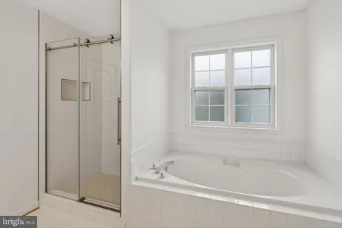 $824,900 | 242 Fox Chase Street, Warrenton, VA 20186