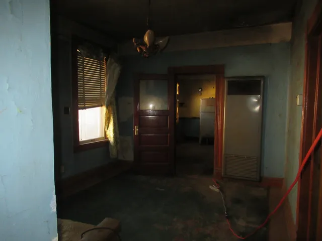 a bath room with a sink and a bath tub