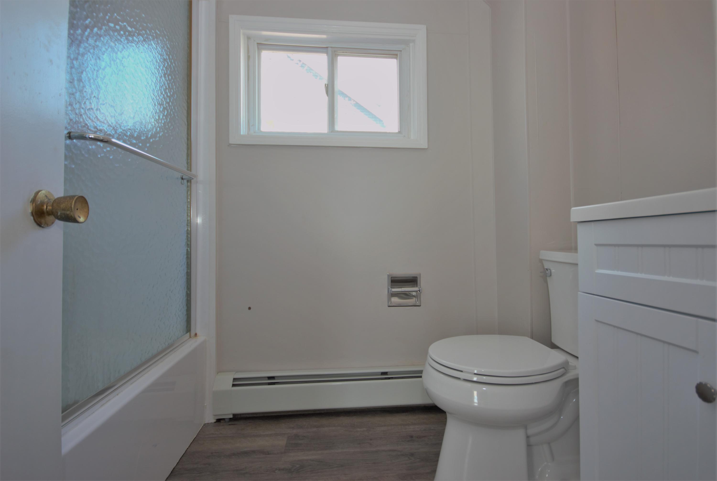 22 Rock Street Bangor, ME 04401 - Photo 21 of 40 17