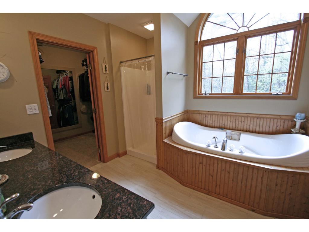 72 Thornton Ferry Rd II Amherst, NH 03031 - Photo 20 of 36
