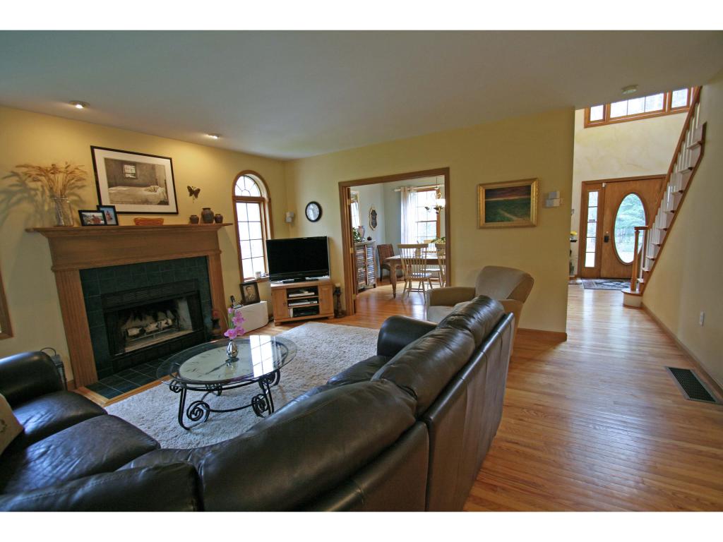 72 Thornton Ferry Rd II Amherst, NH 03031 - Photo 4 of 36