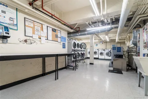 a view of city with patio